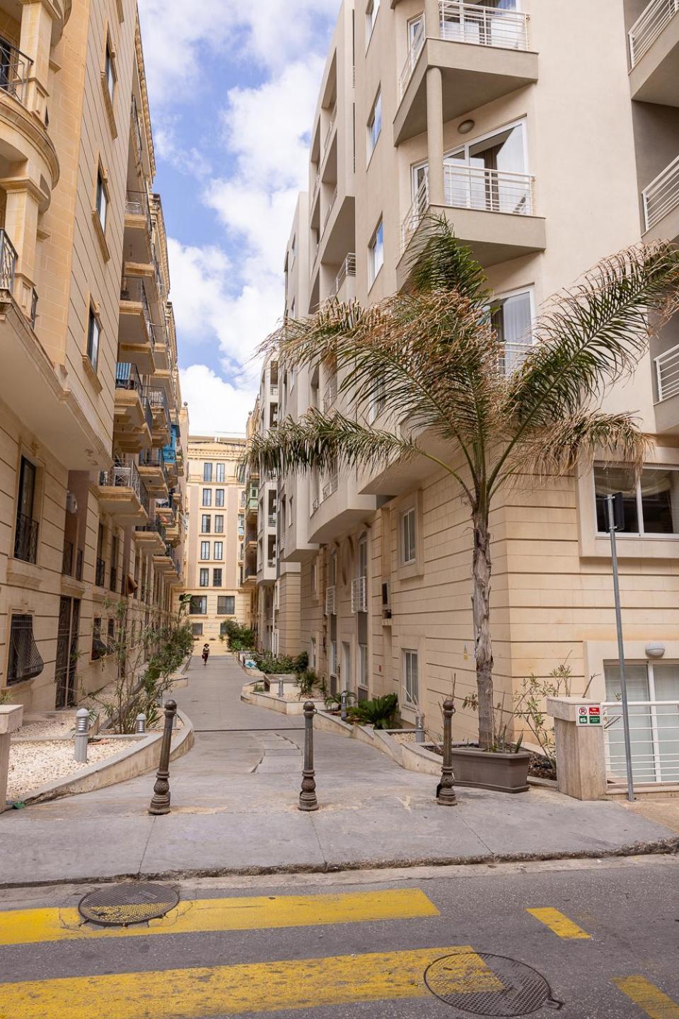 Balluta Bay Spacious Apt - 2Br Σλιέμα Εξωτερικό φωτογραφία
